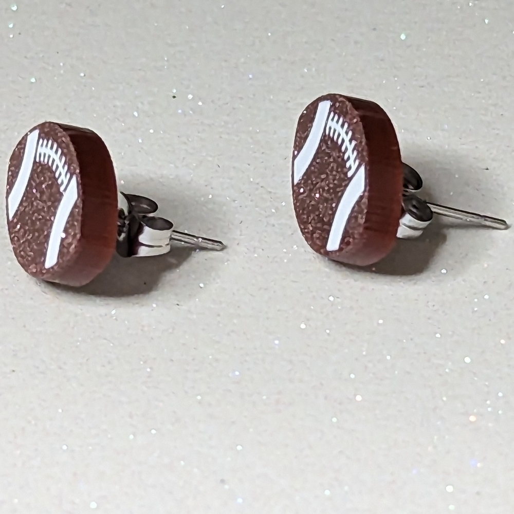 Football brown glitter acrylic stud earrings - Picture 5 of 7
